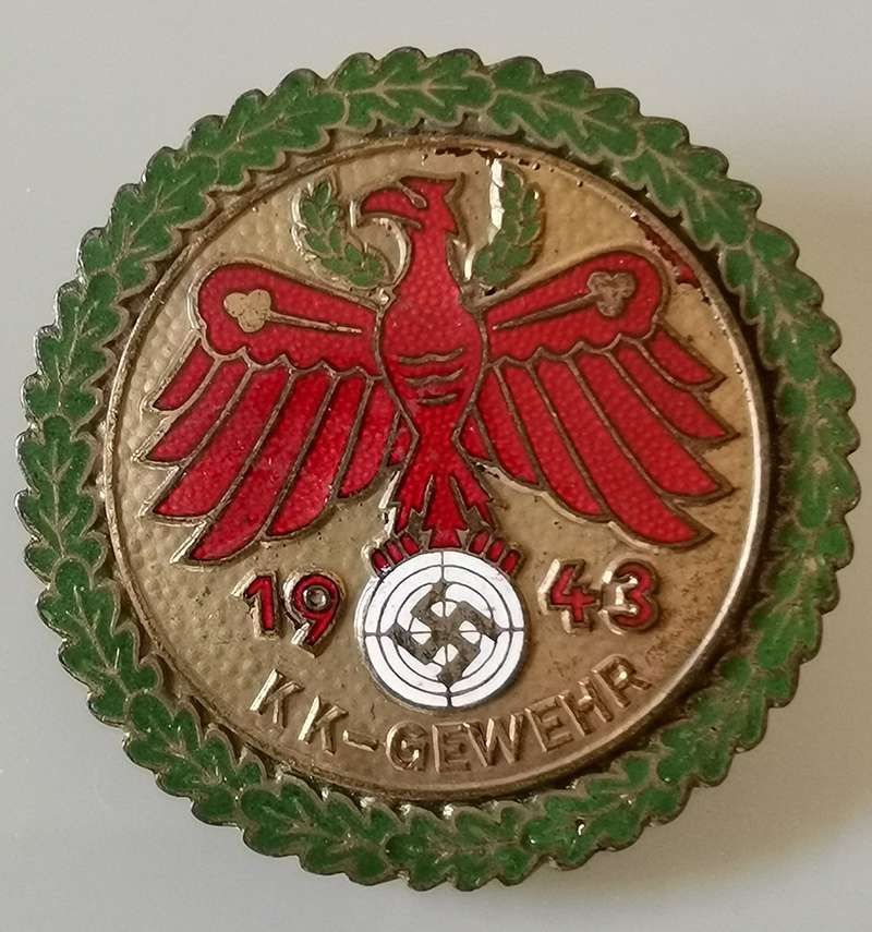 Знак тирольского стрелкового союза (Standschьtzenverband Tirol-Vorarlberg) награда за выдающиеся достижения в стрельбе из мелкашки