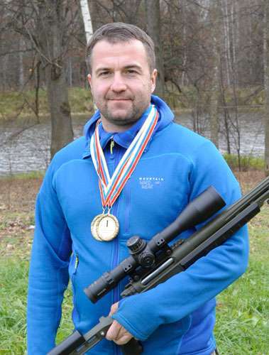 Шиц Валерий, победитель соревнований по снайпингу "СКАУТ", октябрь 2013 г.